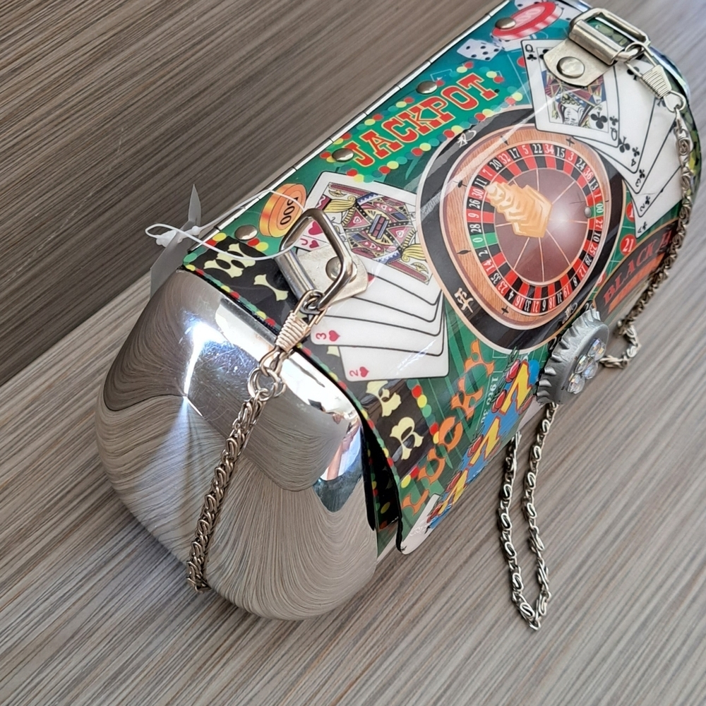 𝅺Prezzo crossbody casino rigid purse silver accents - Picture 3 of 11